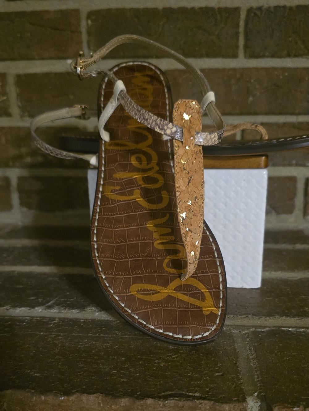 Sam Edelman Women's Gigi Sandal Size 8 Thong T-Strap Beige